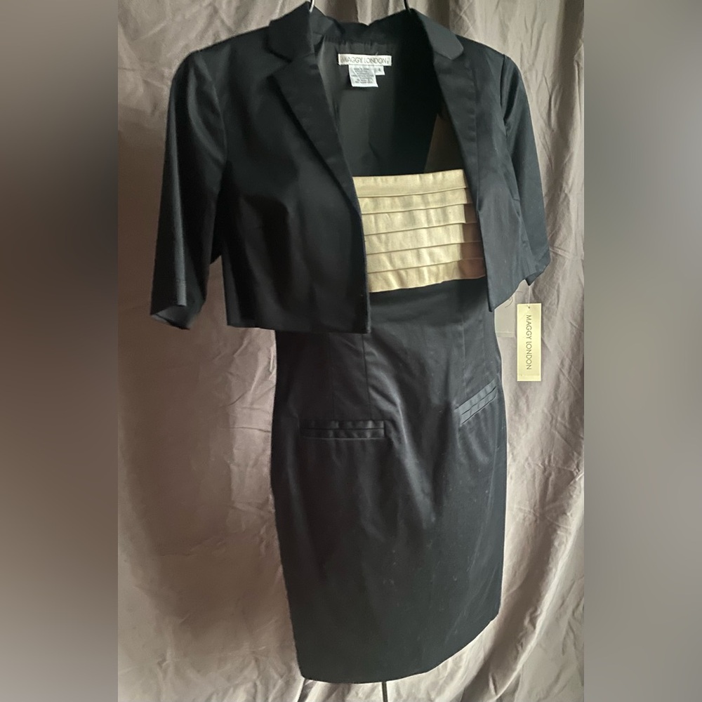 NWT ! Class & Style ! Gorgeous Maggy London Black Khaki 2P Dress set Size 4